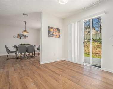 2645 Ashley Downs Lane - Photo Thumbnail 6