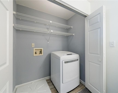27306 Plantation Drive Ne - Photo Thumbnail 17