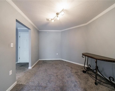 27306 Plantation Drive Ne - Photo Thumbnail 7