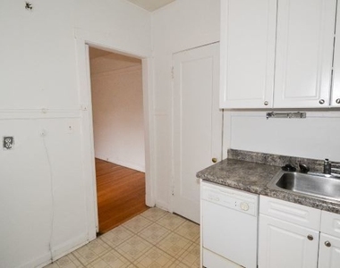 5021 N Winchester Avenue - Photo Thumbnail 4