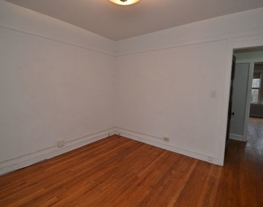5021 N Winchester Avenue - Photo Thumbnail 13
