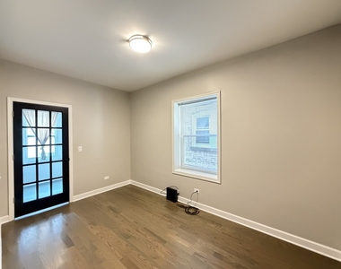 3138 N Marmora Avenue - Photo Thumbnail 13