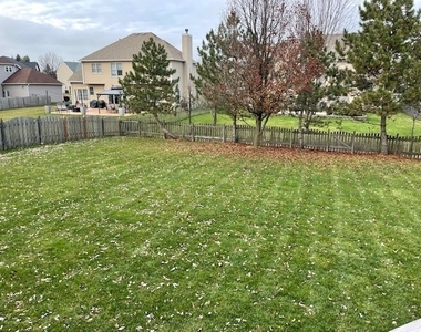 1670 Highmeadow Lane - Photo Thumbnail 32