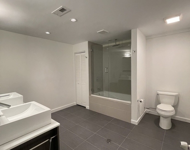 1451 N Ashland Avenue - Photo Thumbnail 17