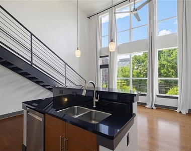 747 Ralph Mcgill Boulevard Ne - Photo Thumbnail 9