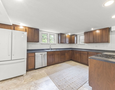 828 E 14th Street - Photo Thumbnail 30