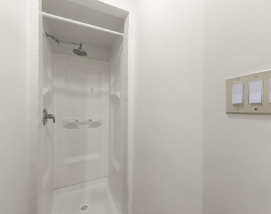 828 E 14th Street - Photo Thumbnail 36
