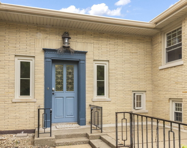 828 E 14th Street - Photo Thumbnail 43
