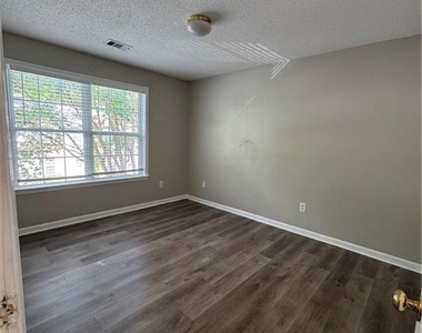 4645 Valais Court - Photo Thumbnail 16