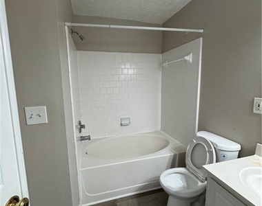 4645 Valais Court - Photo Thumbnail 11