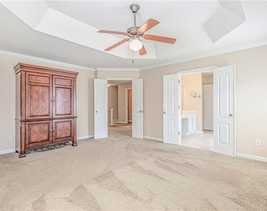 1807 Preserve Creek Way - Photo Thumbnail 15