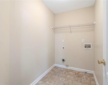 1807 Preserve Creek Way - Photo Thumbnail 23