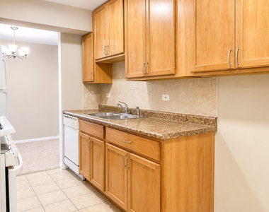 8 Oak Creek Drive - Photo Thumbnail 15