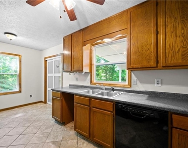5405 Iris Drive Sw - Photo Thumbnail 7