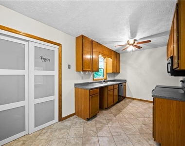 5405 Iris Drive Sw - Photo Thumbnail 5