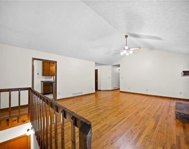 5405 Iris Drive Sw - Photo Thumbnail 3