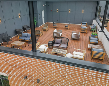 546 Green Bay Road - Photo Thumbnail 14