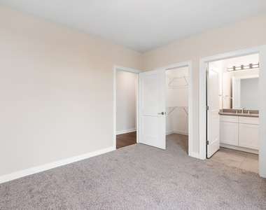 546 Green Bay Road - Photo Thumbnail 8