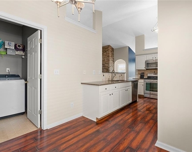 1755 Arborwood Drive - Photo Thumbnail 12