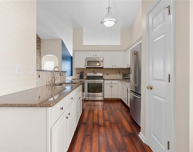 1755 Arborwood Drive - Photo Thumbnail 4