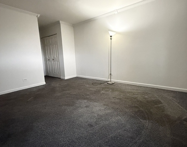5011 Valley Lane - Photo Thumbnail 8