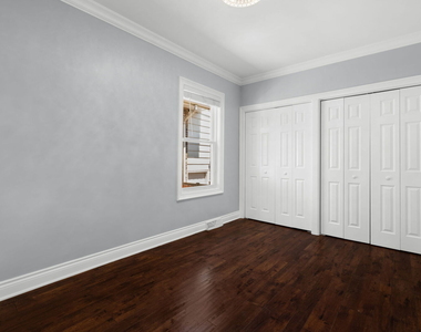 1327 Euclid Avenue - Photo Thumbnail 9