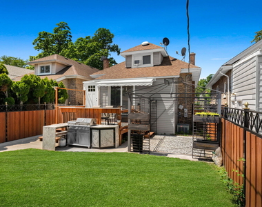 1327 Euclid Avenue - Photo Thumbnail 30