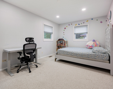 1347 Rose Boulevard - Photo Thumbnail 18