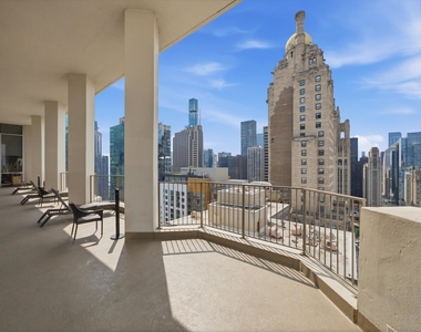 535 N Michigan Avenue - Photo Thumbnail 11