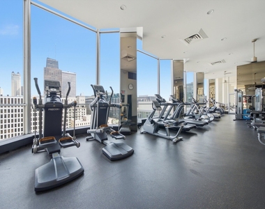 535 N Michigan Avenue - Photo Thumbnail 13