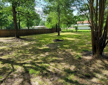 17308 Valley Lane - Photo Thumbnail 11
