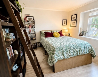 5815 Hoover Street - Photo Thumbnail 13