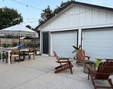 5815 Hoover Street - Photo Thumbnail 15