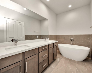 2319 Silva Park Lane - Photo Thumbnail 16