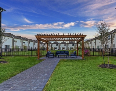 2319 Silva Park Lane - Photo Thumbnail 32