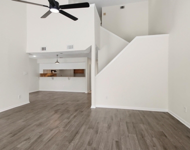 20315 Sunny Shores Drive - Photo Thumbnail 9