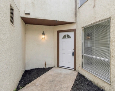 20315 Sunny Shores Drive - Photo Thumbnail 1