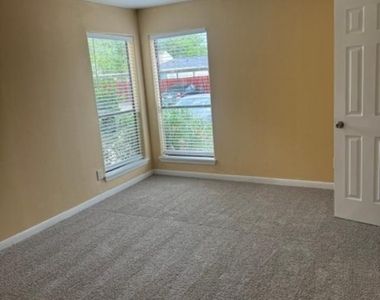 16111 Aspenglenn Drive - Photo Thumbnail 6