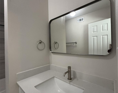 1824 Thonig Road - Photo Thumbnail 12
