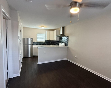1824 Thonig Road - Photo Thumbnail 6