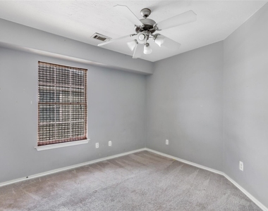 9016 Elm Drake Lane - Photo Thumbnail 16