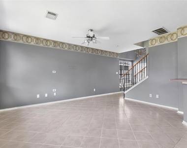 9016 Elm Drake Lane - Photo Thumbnail 6