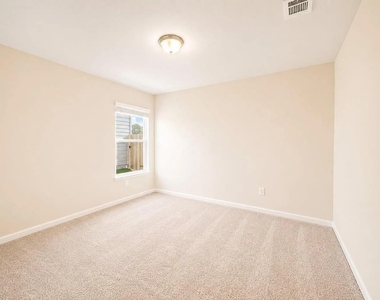 15674 Briar Forest Drive - Photo Thumbnail 19