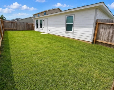 15674 Briar Forest Drive - Photo Thumbnail 24