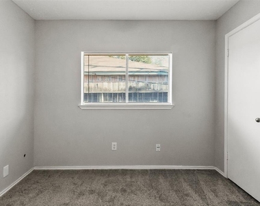 24123 Red Sky Drive - Photo Thumbnail 10