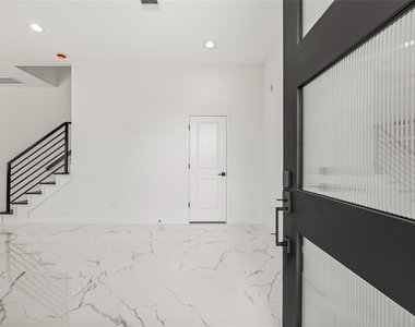5110 Westover Street - Photo Thumbnail 6