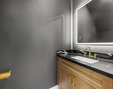 5110 Westover Street - Photo Thumbnail 9