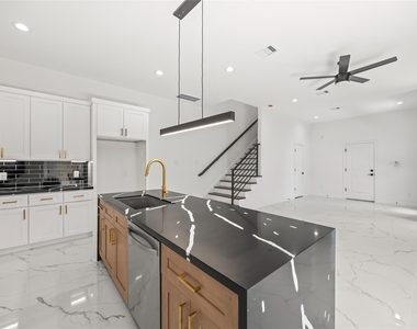 5110 Westover Street - Photo Thumbnail 8