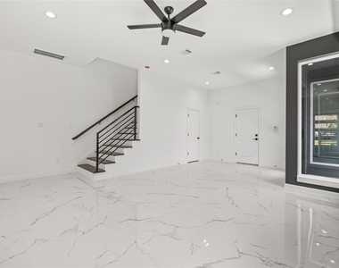 5110 Westover Street - Photo Thumbnail 4