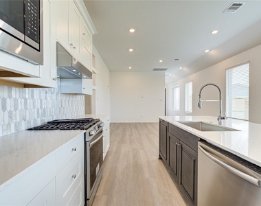 27006 Coco Flower Ln - Photo Thumbnail 24
